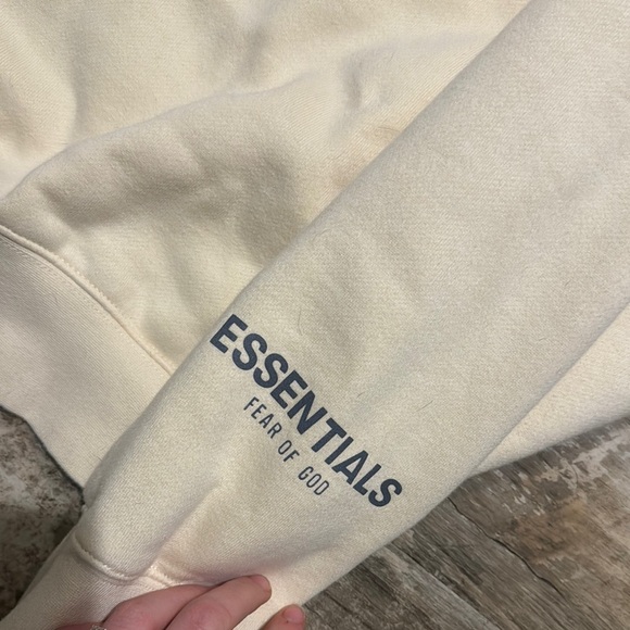 Fear of God Essentials Cream Crewneck Sweatshirt - Picture 3 of 6